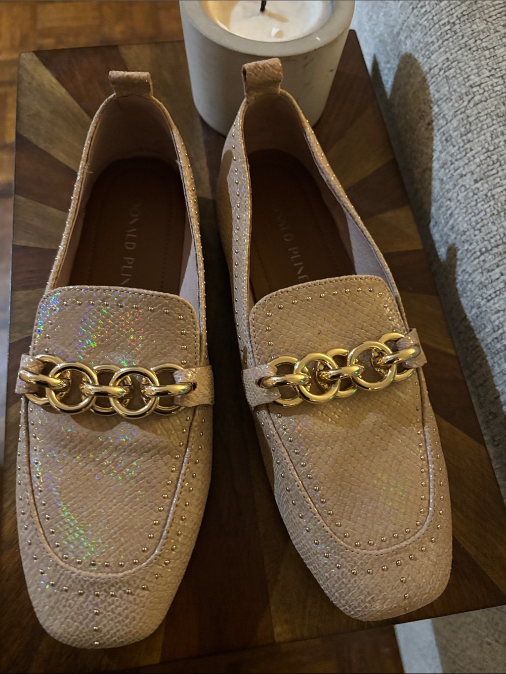 Donald J. Pliner Tan/Blush Iridescent Chain-Trim Loafers new.  8.5